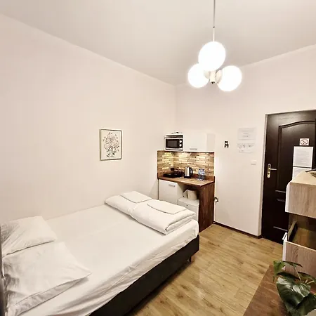 Aparthotel Helvetia Warsaw