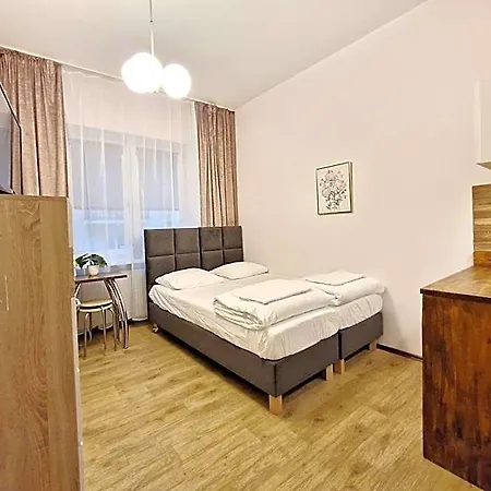 Helvetia 3* Warschau
